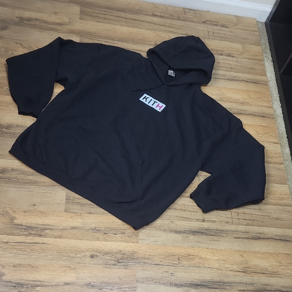 KITH on GILDAN Black Heavy Cotton Blend  Kangaroo Blend Hooded Sweatshirt